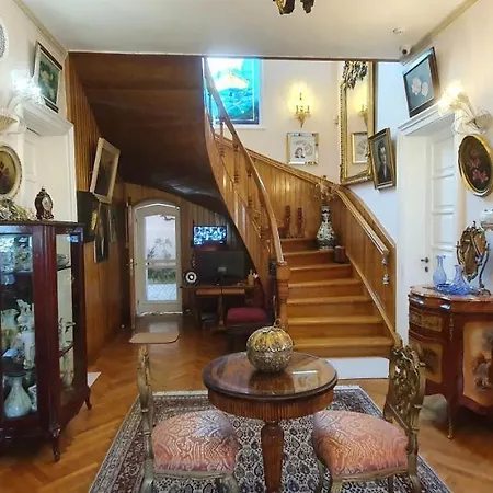Dream Mansion Ada